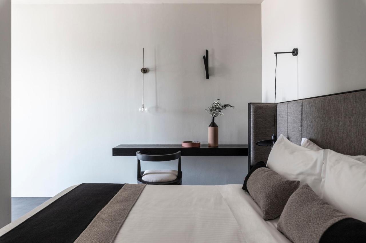 Nimbus Santorini Apart otel Oía Dış mekan fotoğraf