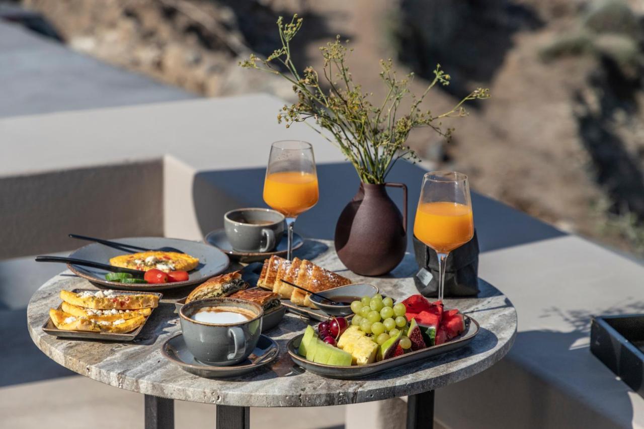 Nimbus Santorini Apart otel Oía Dış mekan fotoğraf